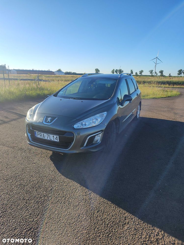 Peugeot 308 - 1