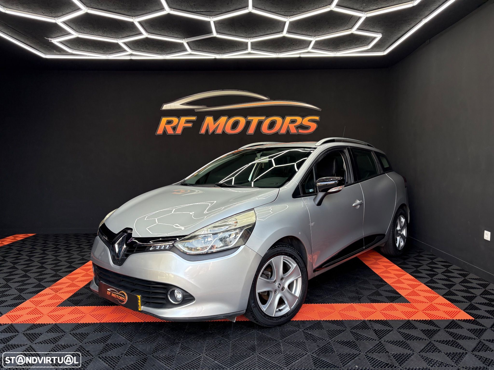 Renault Clio Sport Tourer 0.9 TCE Limited - 1
