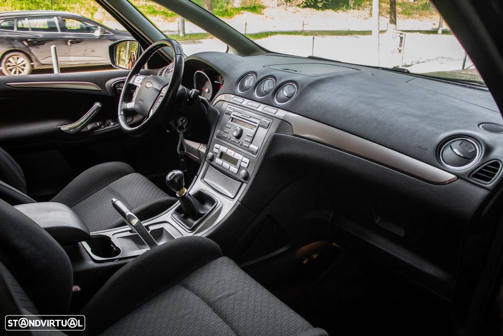 Ford S-Max 1.8 TDCi Trend 7L - 21