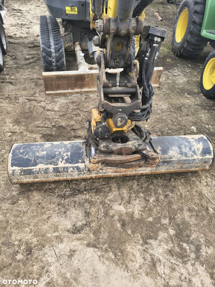 Wacker Neuson EZ28 - 11
