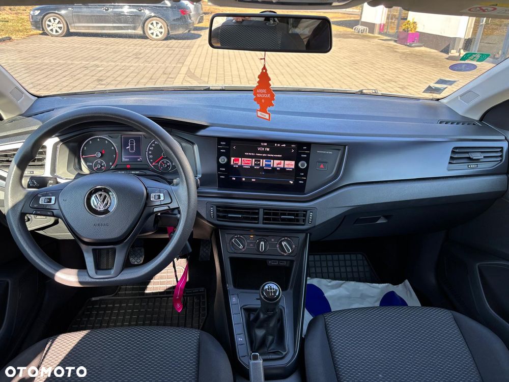 Volkswagen Polo 1.0 ACTIVE - 10