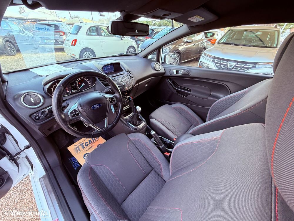 Ford Fiesta 1.0 T EcoBoost STLine - 12
