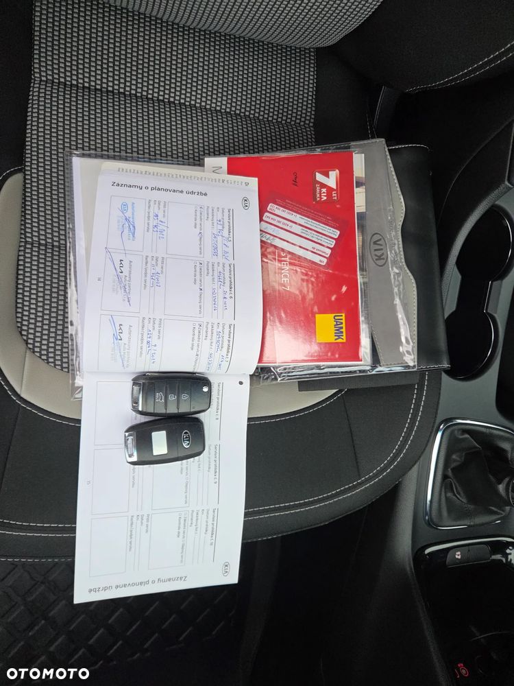 Kia Ceed 1.6 GDI ISG Dream-Team Edition - 22