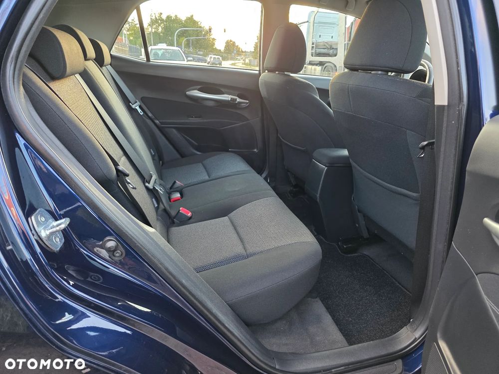 Toyota Auris 1.8 HSD Luna - 16