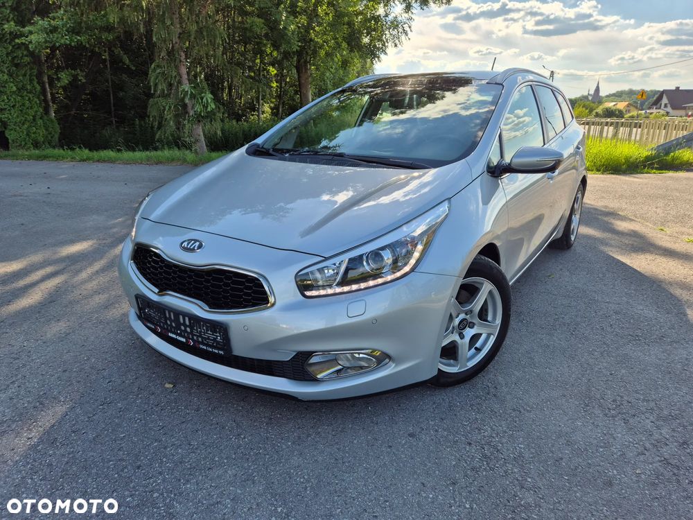 Kia Ceed - 16