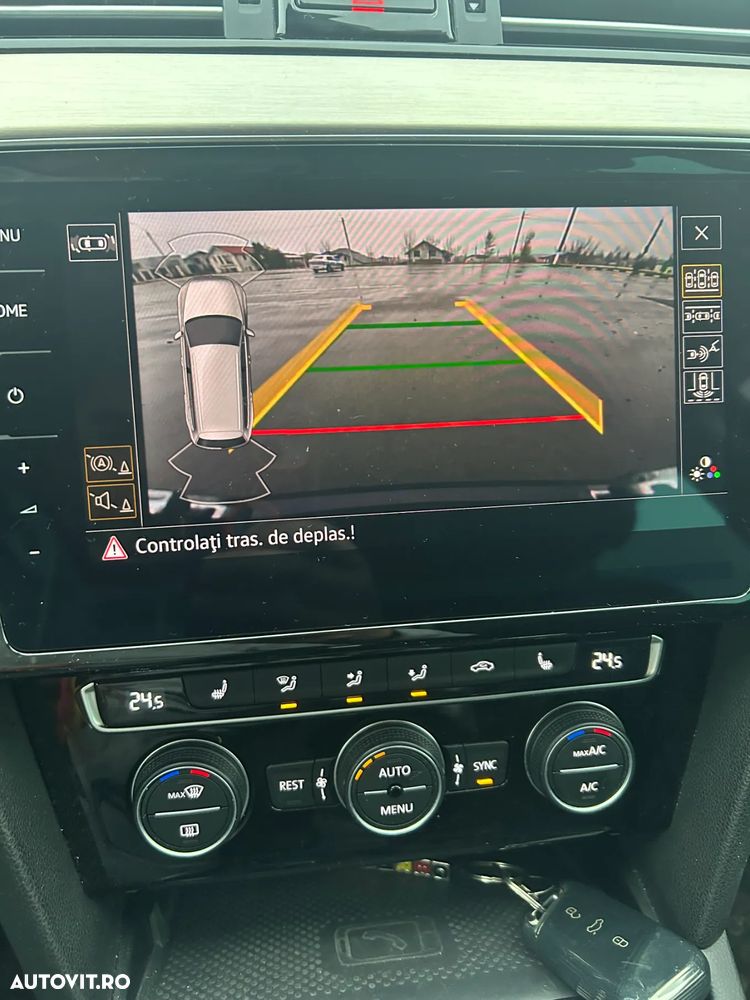 Volkswagen Passat Variant 2.0 TDI DSG (BlueMotion Technology) Trendline - 29