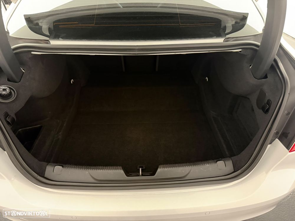 Jaguar XE 20d Aut. R-Sport - 14