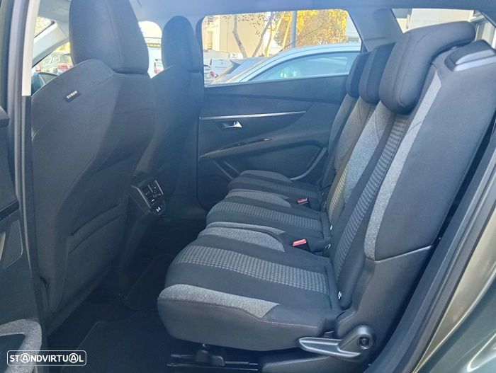 Peugeot 5008 1.5 BlueHDi Style - 45