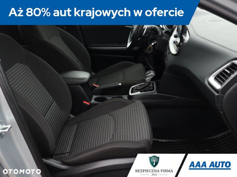 Kia Ceed - 11