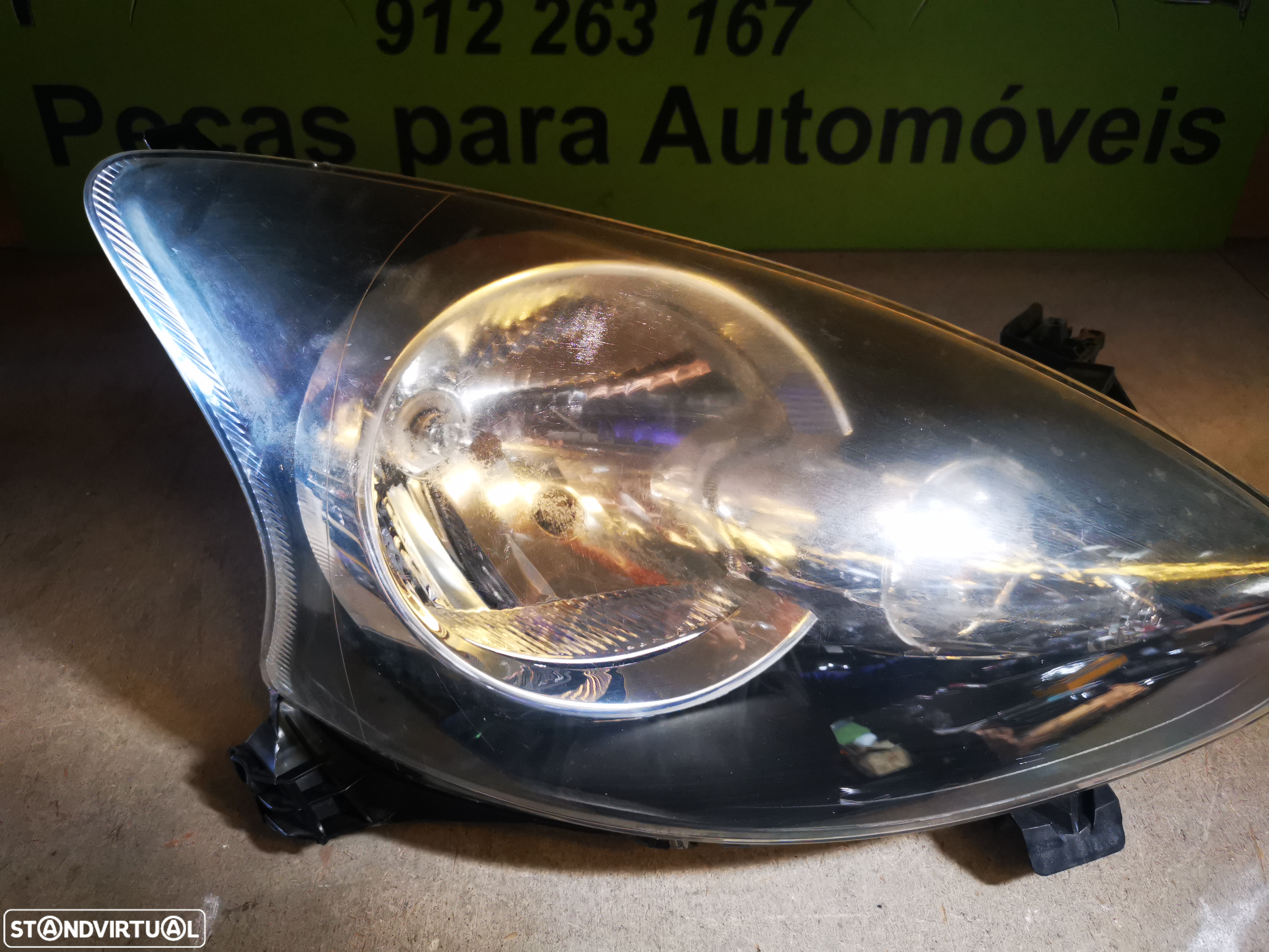TOYOTA AYGO FAROL DIREITO - FF437 - 3