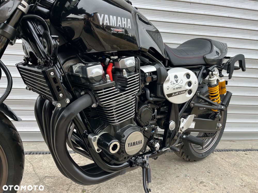 Yamaha XJR - 26