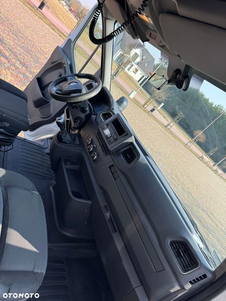 Renault Master - 16