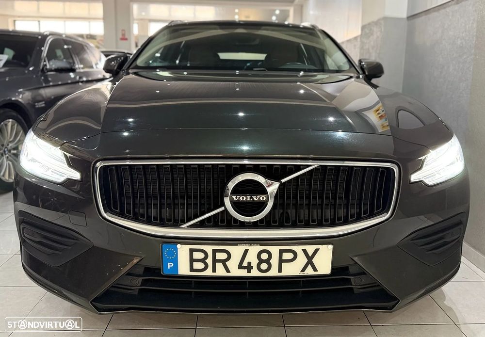 Volvo V60 D3 Momentum Pro - 2