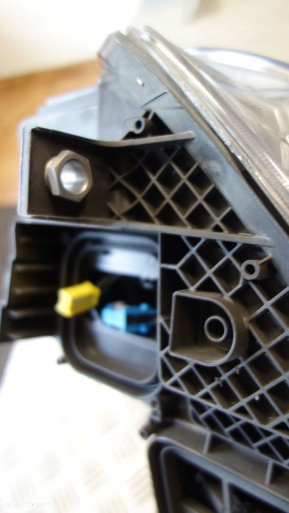 LAMPA PRAWA PRZÓD MERCEDES VIANO W447 A4479060201 - 10