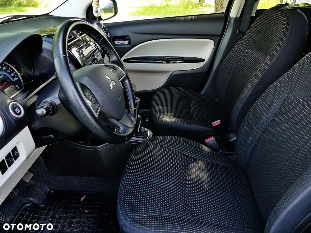 Mitsubishi Space Star 1.2 Intense - 19