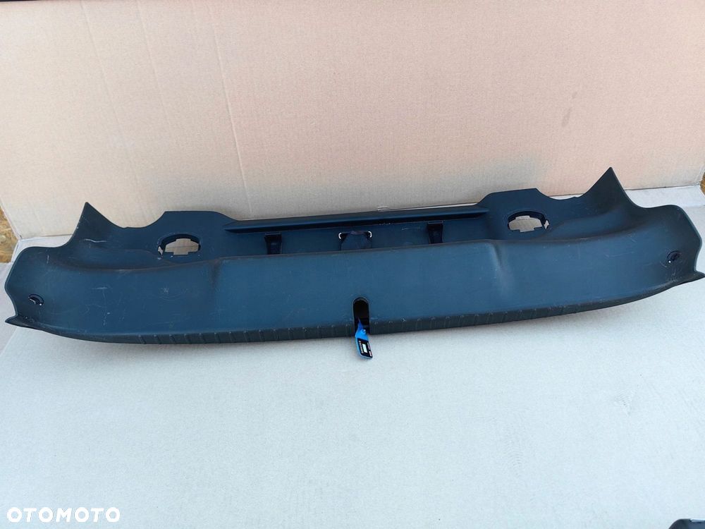 Osłona pasa tylnego wewnętrzna czarna AUDI TT 8N 8N0863471C - 2