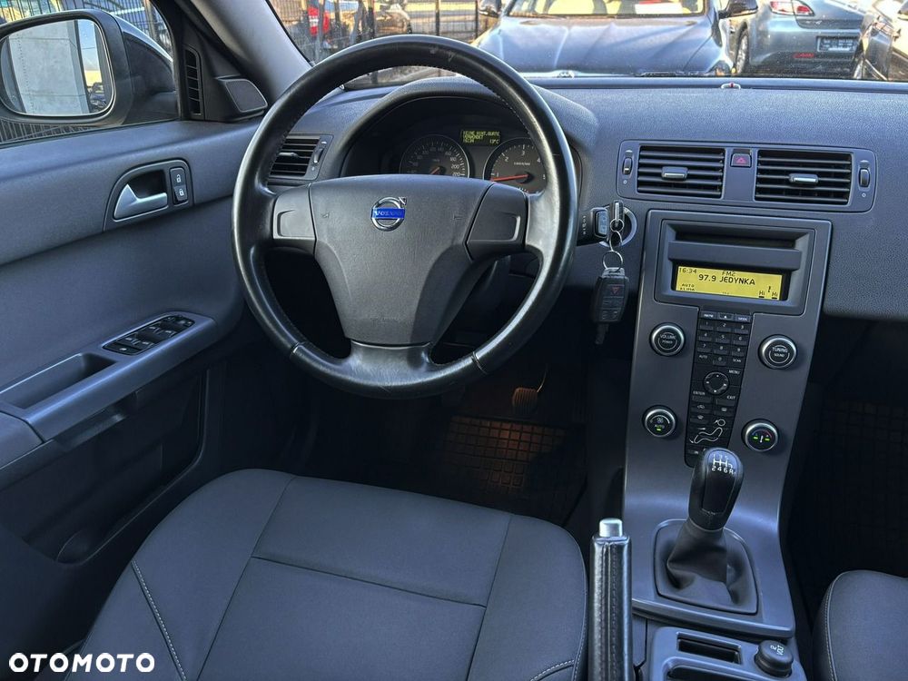 Volvo V50 - 24