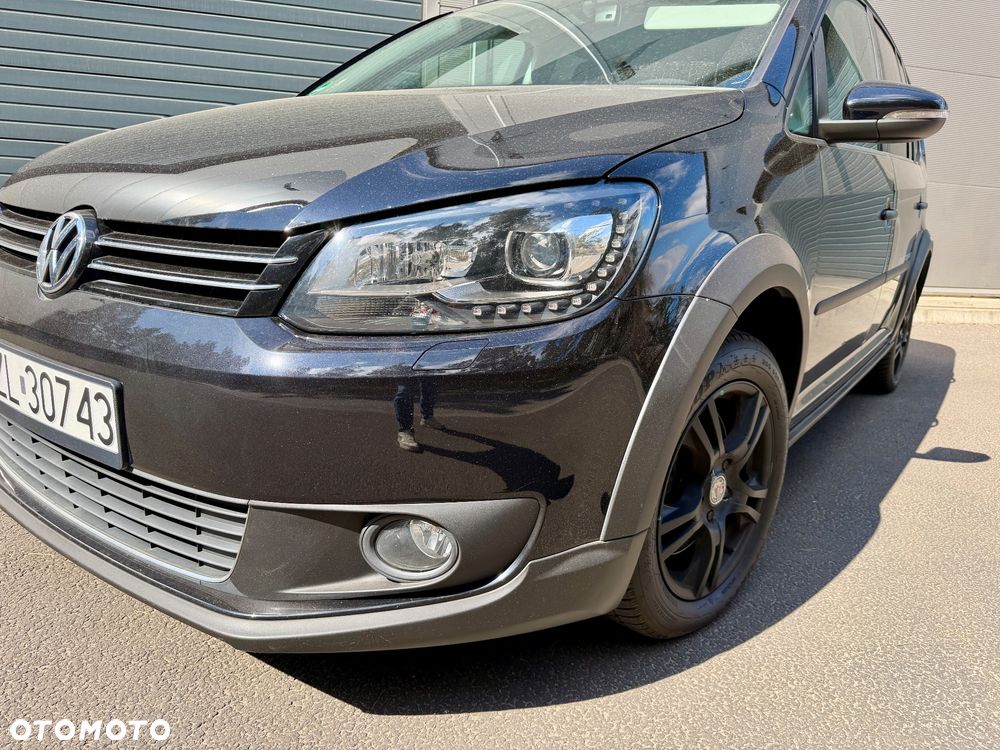 Volkswagen Touran - 4