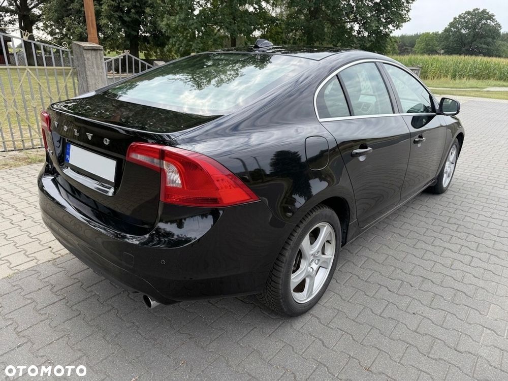 Volvo S60 T3 Drive-E Momentum - 3