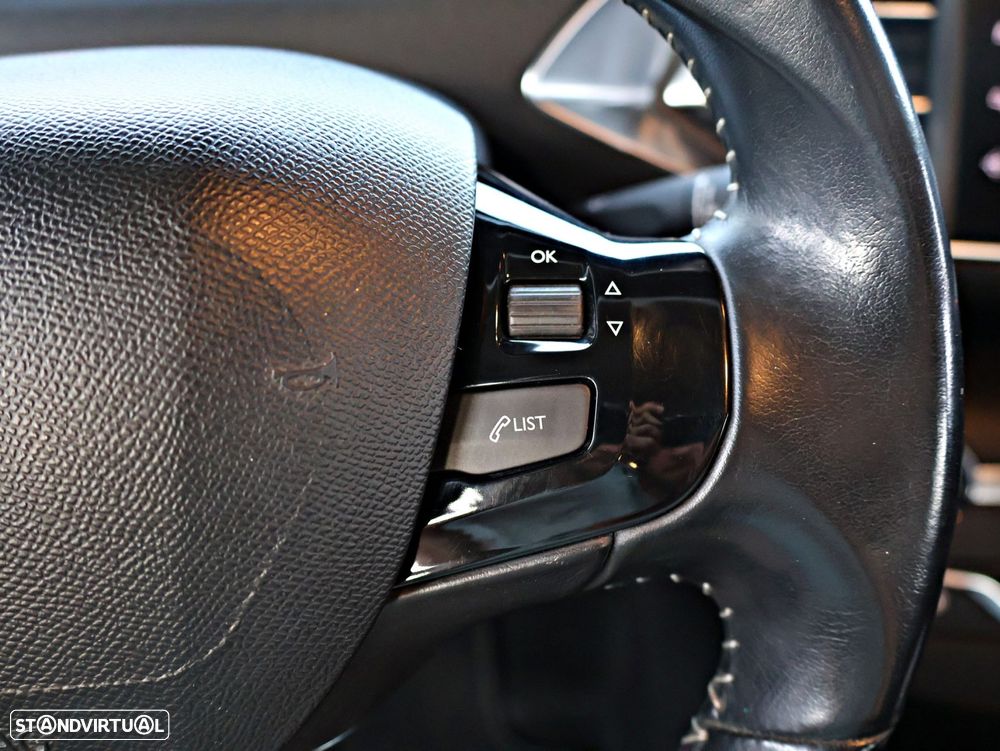 Peugeot 308 1.6 e-HDi Active J17 - 47