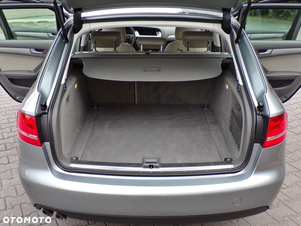 Audi A4 Avant 2.0 TDI DPF Ambiente - 27