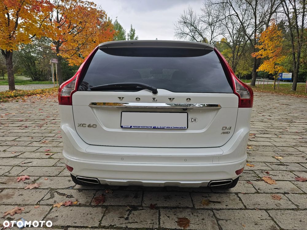 Volvo XC 60 D4 AWD Geartronic Summum - 10