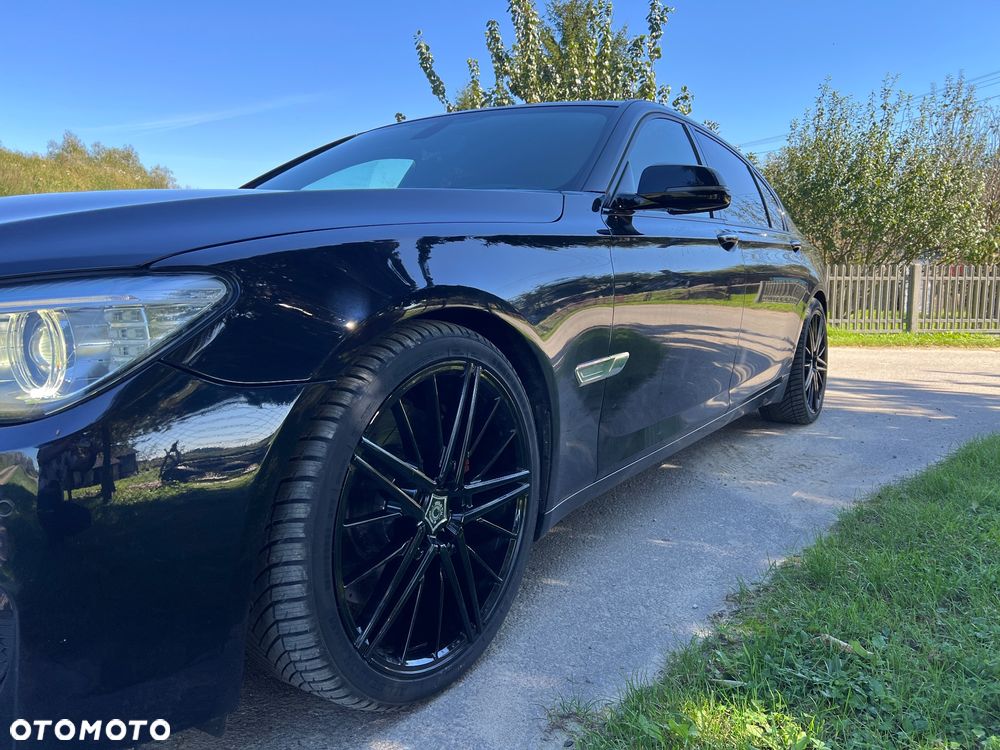 BMW Seria 7 750Li - 10