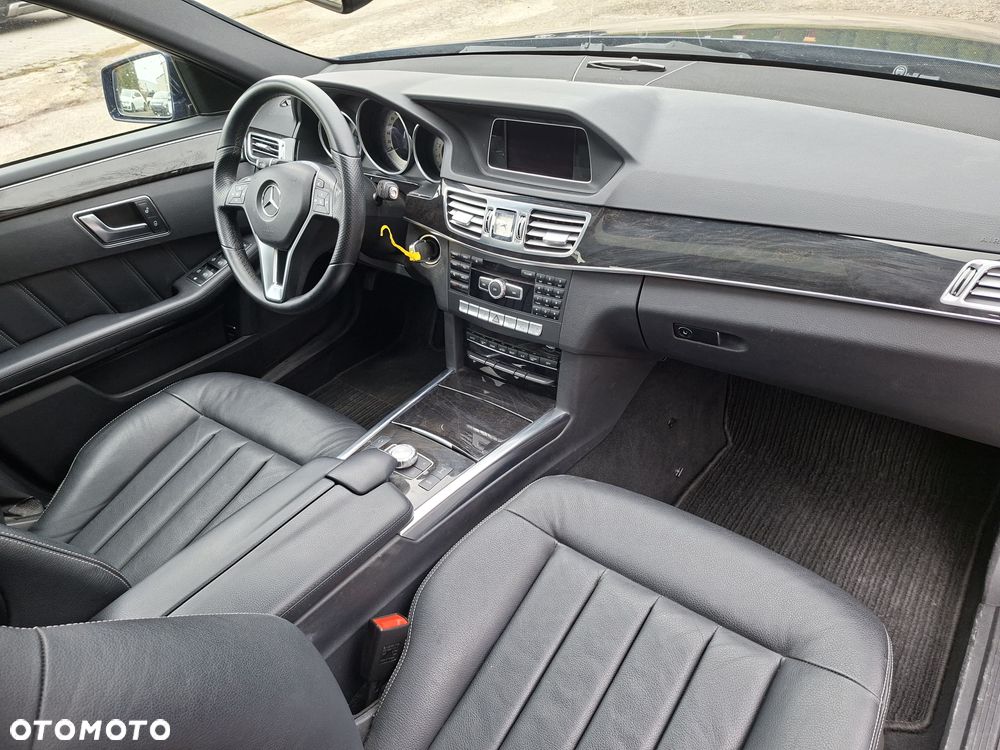 Mercedes-Benz Klasa E 500 7G-TRONIC Elegance - 14
