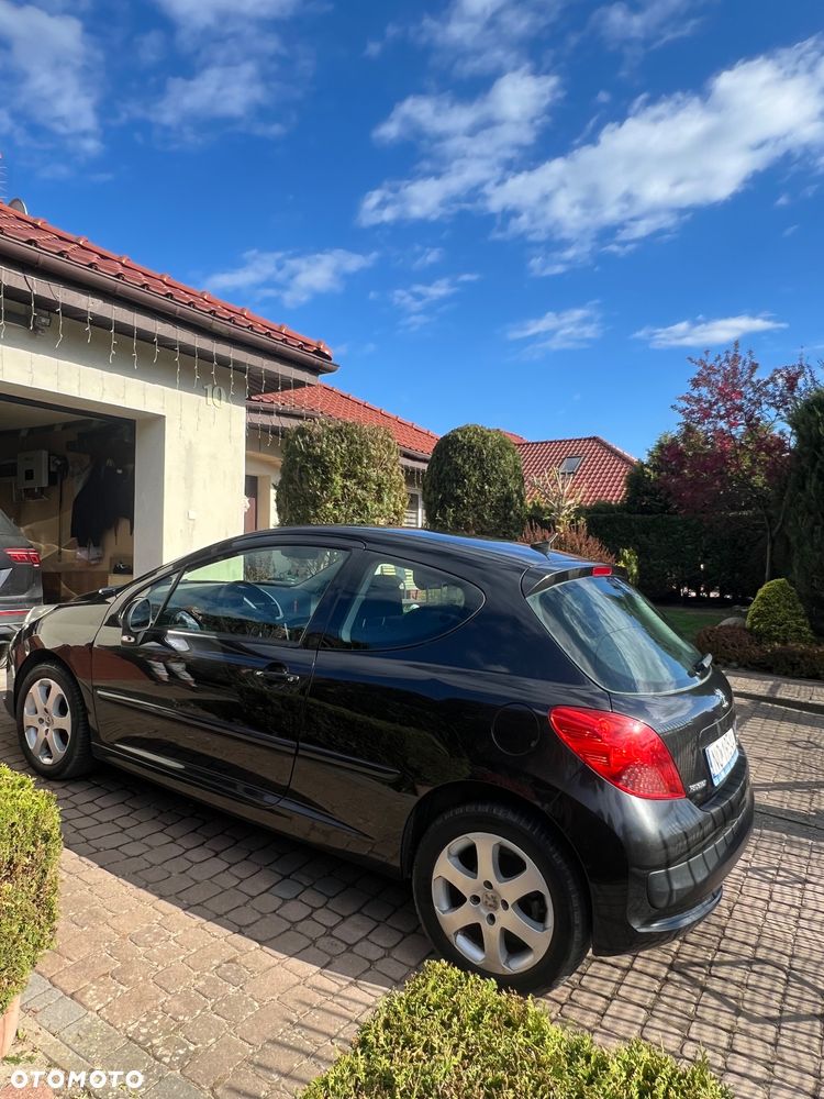 Peugeot 207 - 4