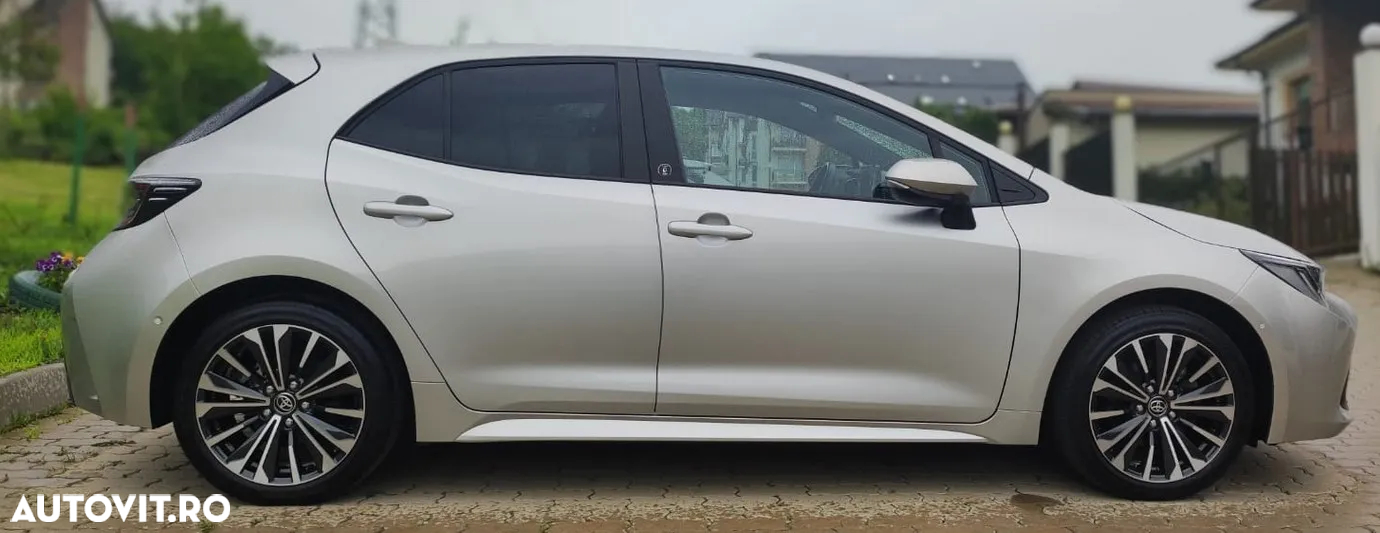 Toyota Corolla - 5