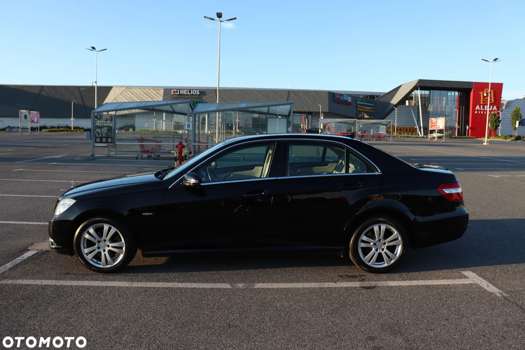 Mercedes-Benz Klasa E 200 CGI BlueEFFICIENCY 7G-TRONIC - 5