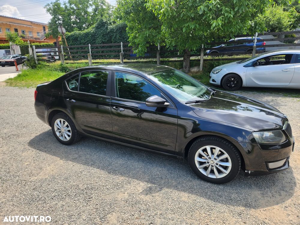 SKODA Octavia 2013 — imagine 3