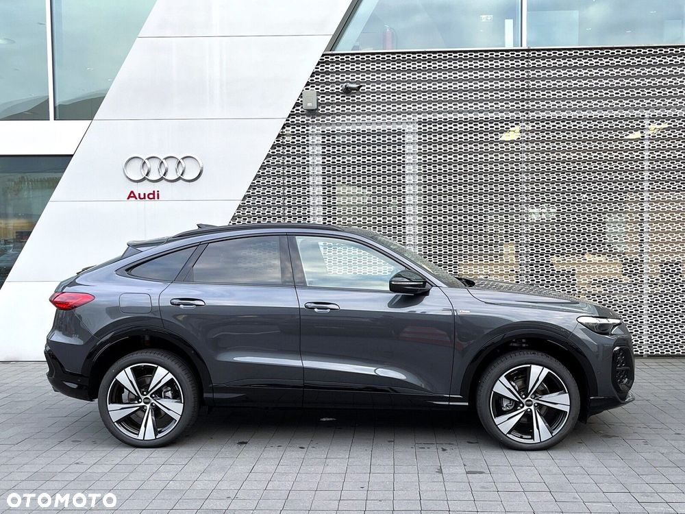 Audi Q5 Sportback - 4