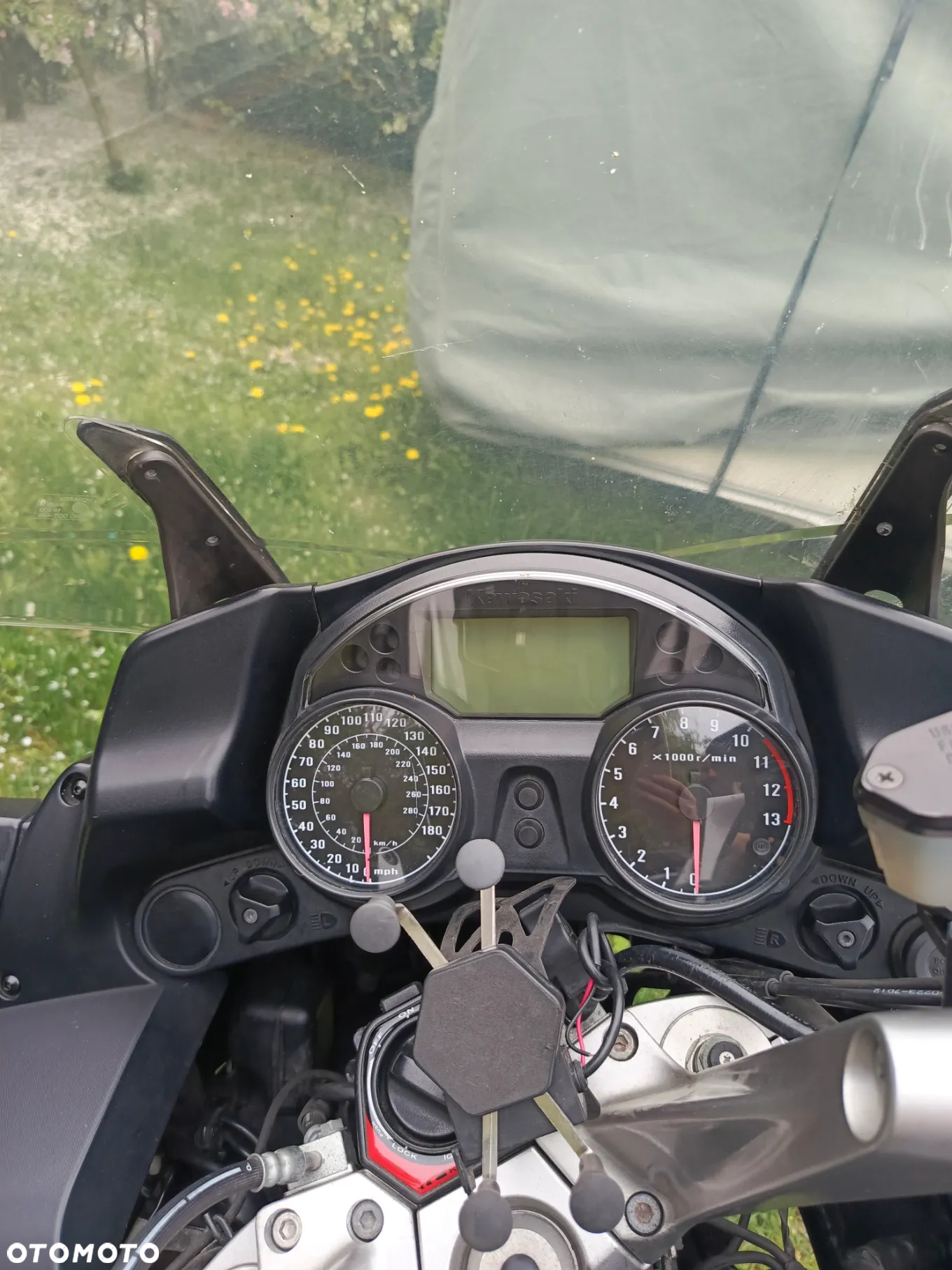 Kawasaki GTR - 8
