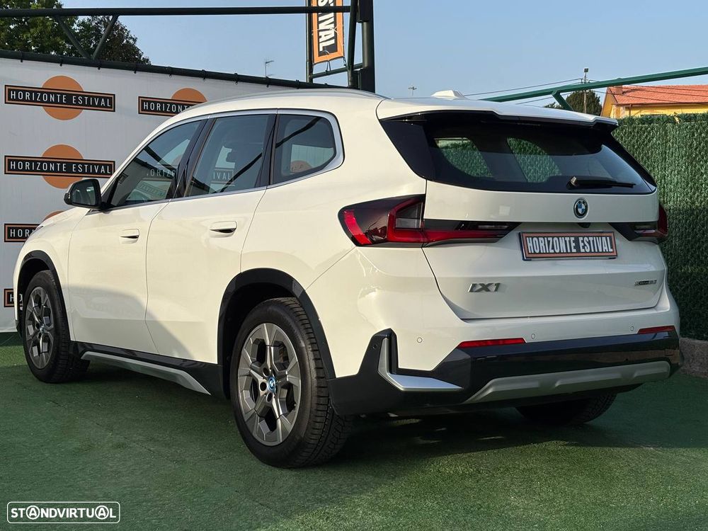 BMW iX1 xDrive30 xLine - 25