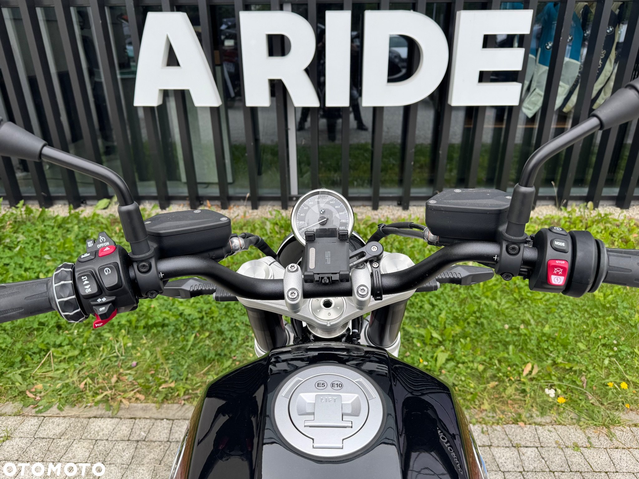 BMW R - 7