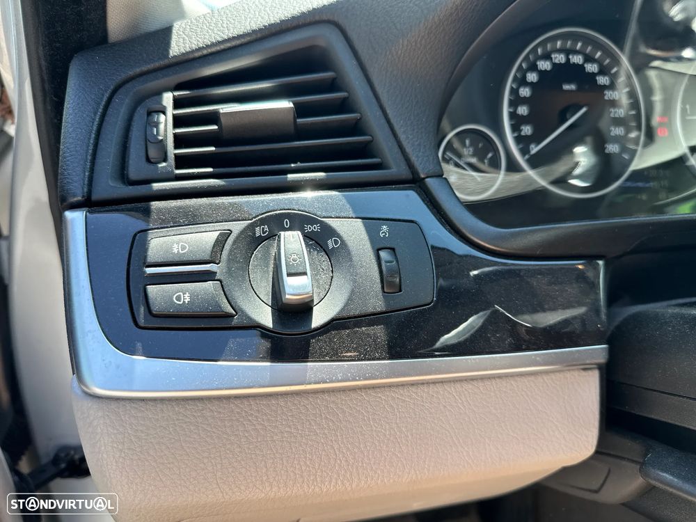 BMW 520 d Auto - 28
