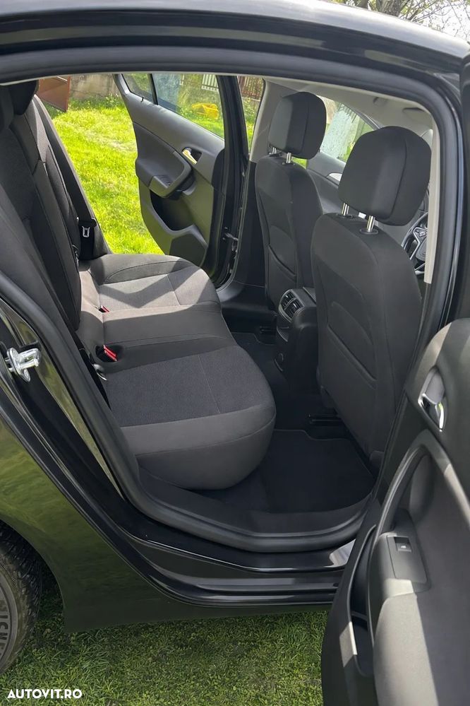 Opel Insignia 2.0 CDTI ECOTEC ECOFLEX Start/Stop - 11