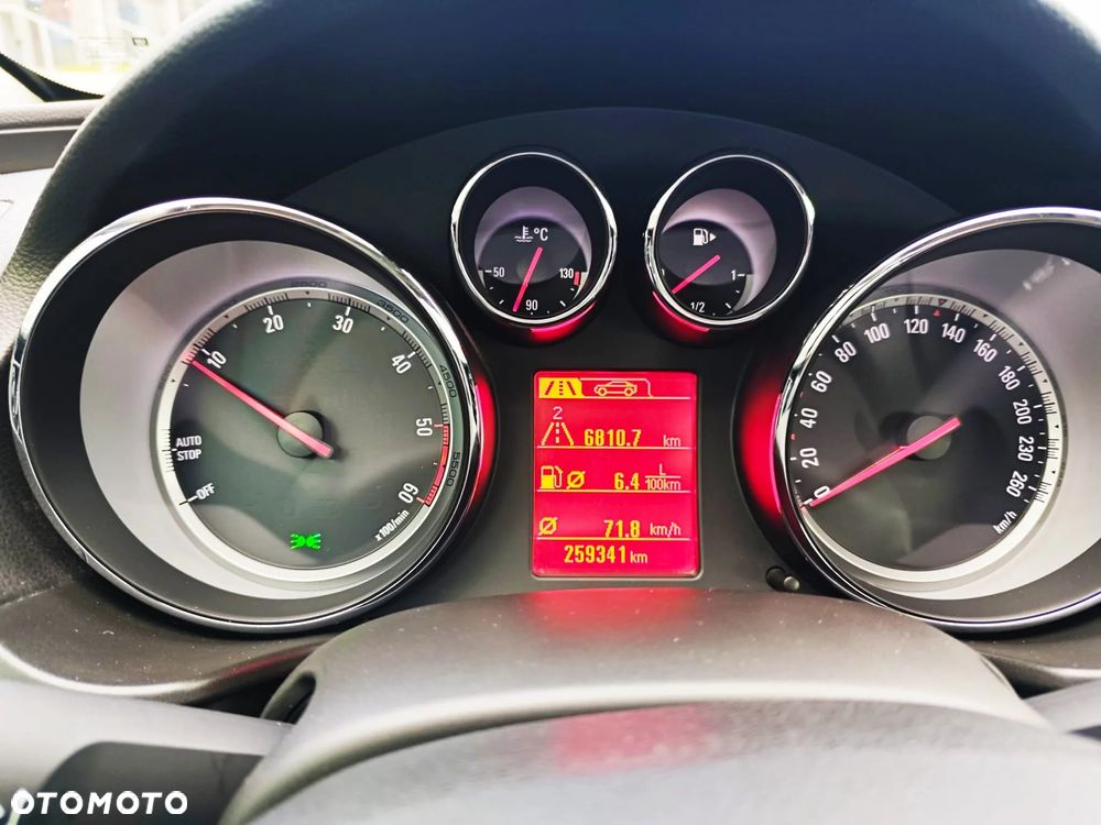 Opel Insignia 2.0 CDTI Cosmo S&S - 29