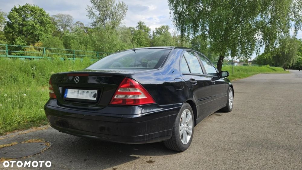Mercedes-Benz Klasa C 200 CDI Classic - 3