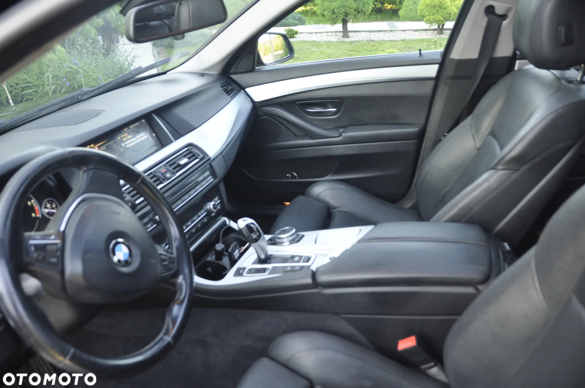 BMW Seria 5 520d xDrive Luxury Line - 9