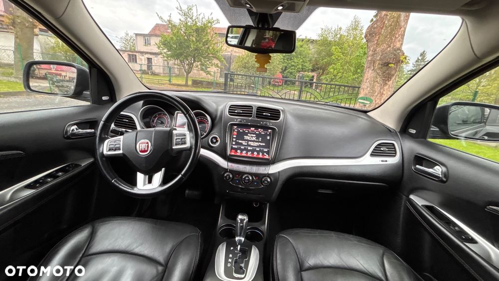 Fiat Freemont 2.0 Multijet 16V DPF Automatik Allrad Lounge - 2