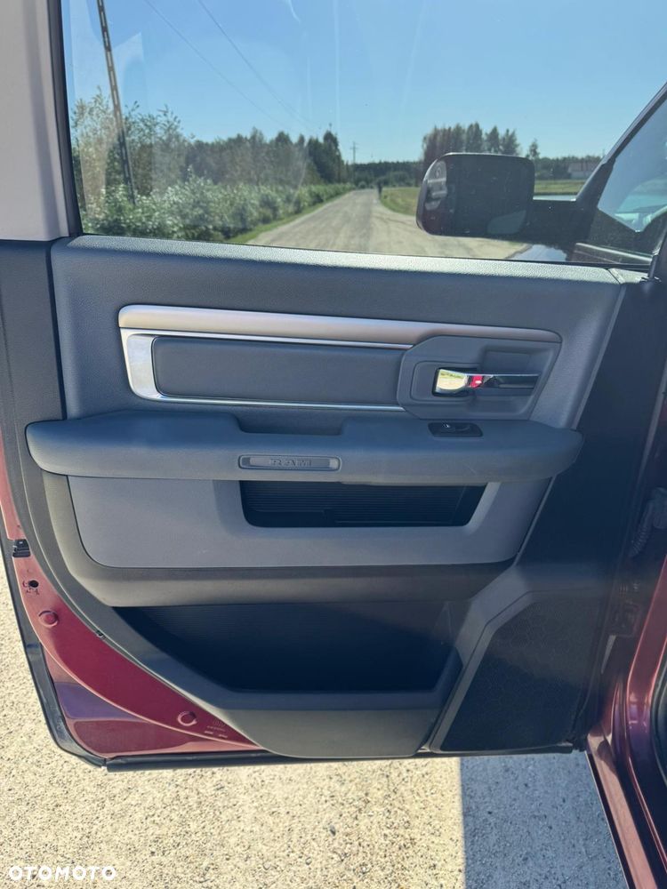 Dodge RAM 1500 5.7 4x4 - 18