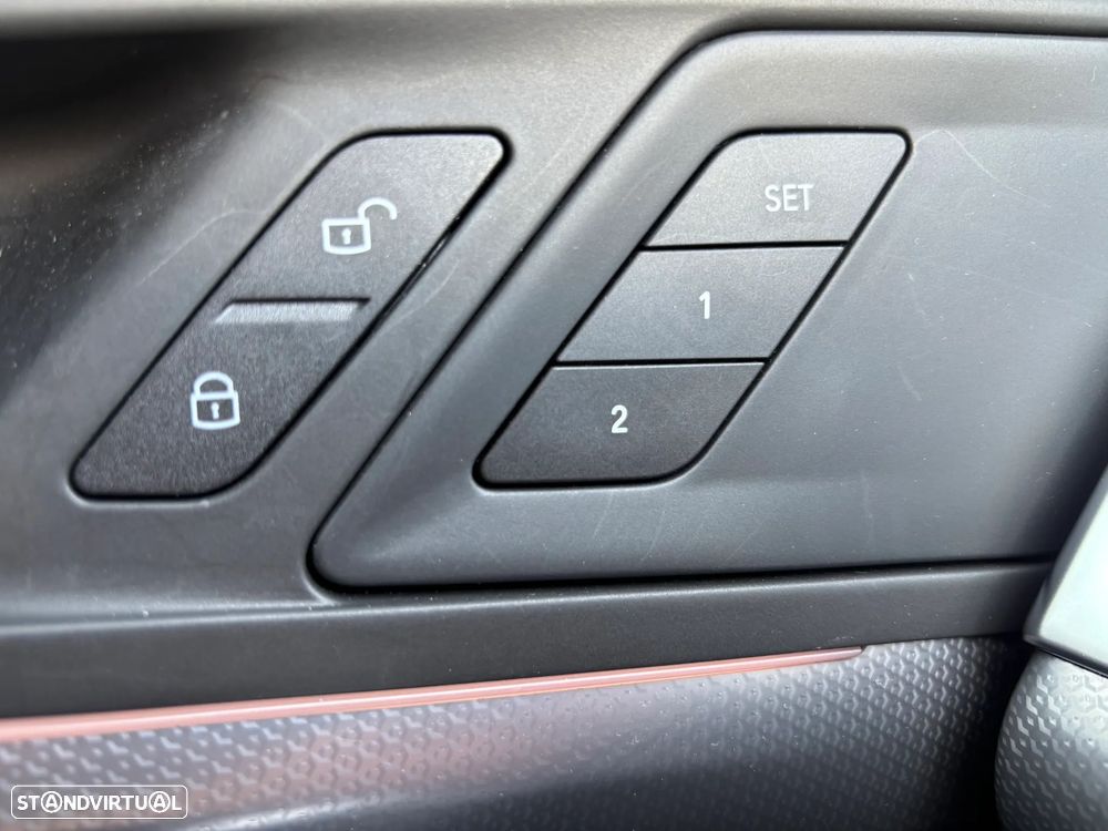 BMW iX1 eDrive20 Pack Desportivo M Pro - 15