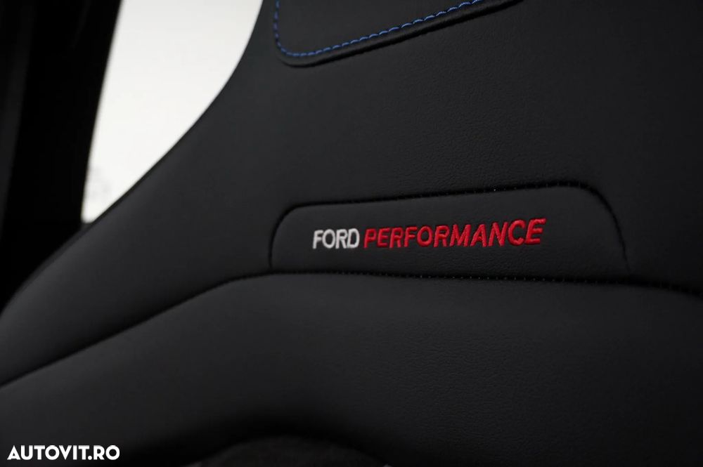 Ford Focus 2.3 EcoBoost S&S ST - 16