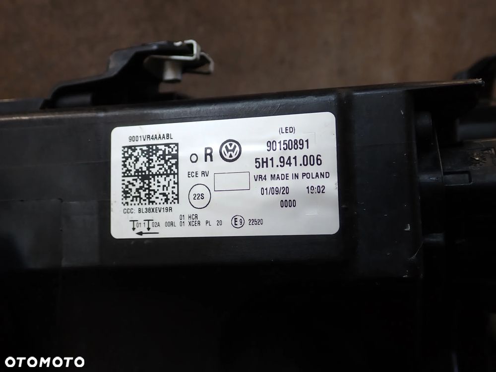 VOLKSWAGEN GOLF VIII LED LAMPA PRAWY PRZÓD NA CZĘŚCI 5H1941006 - 8