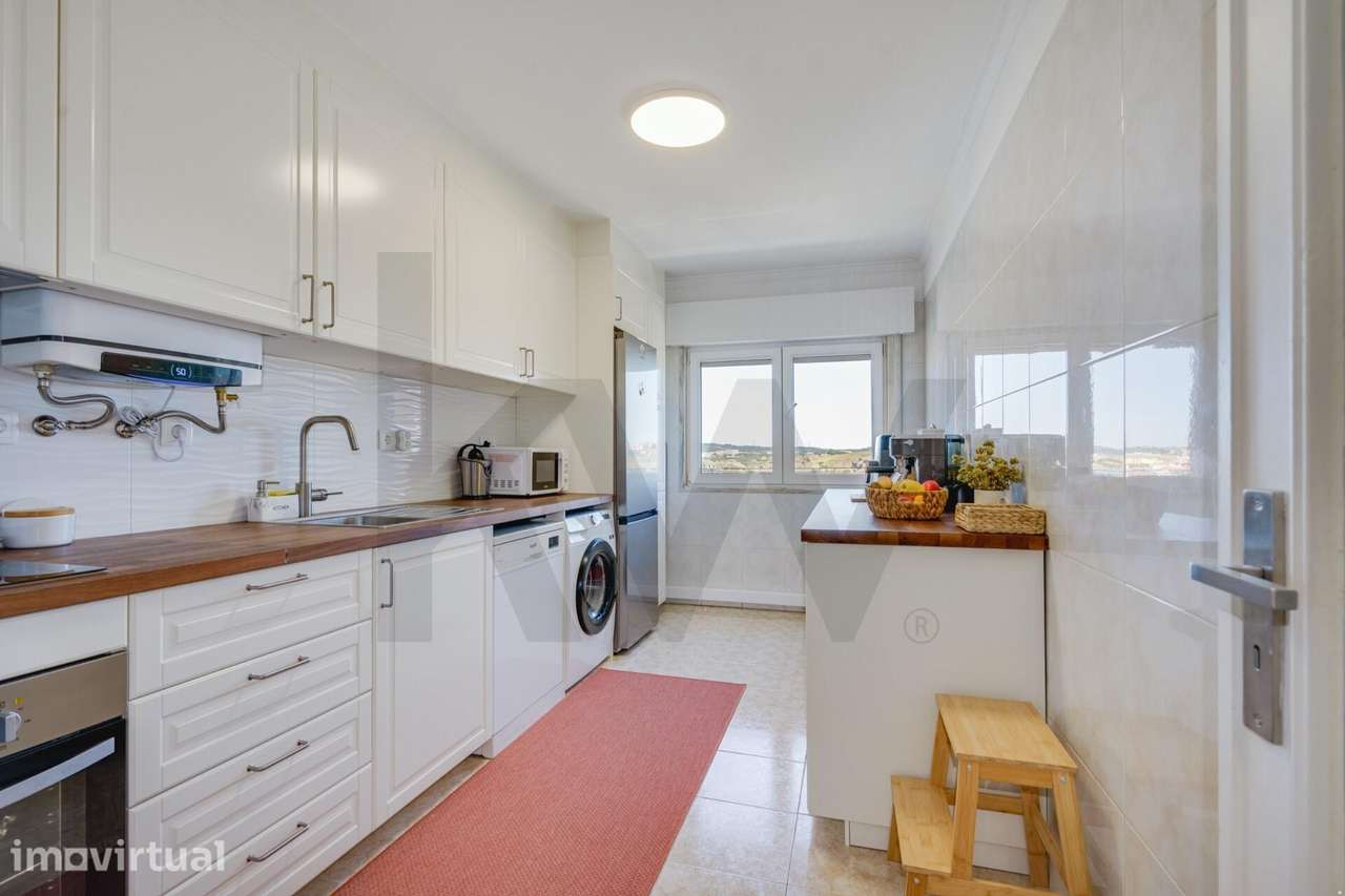T2 Remodelado c/ Varanda, Suíte, A/C e Vista Aberta no 9.º Andar – São - Grande imagem: 4/29