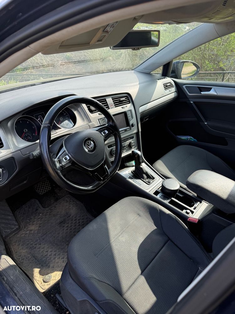 Volkswagen Golf 1.6 TDI DPF DSG BlueMotion Technology Comfortline - 4