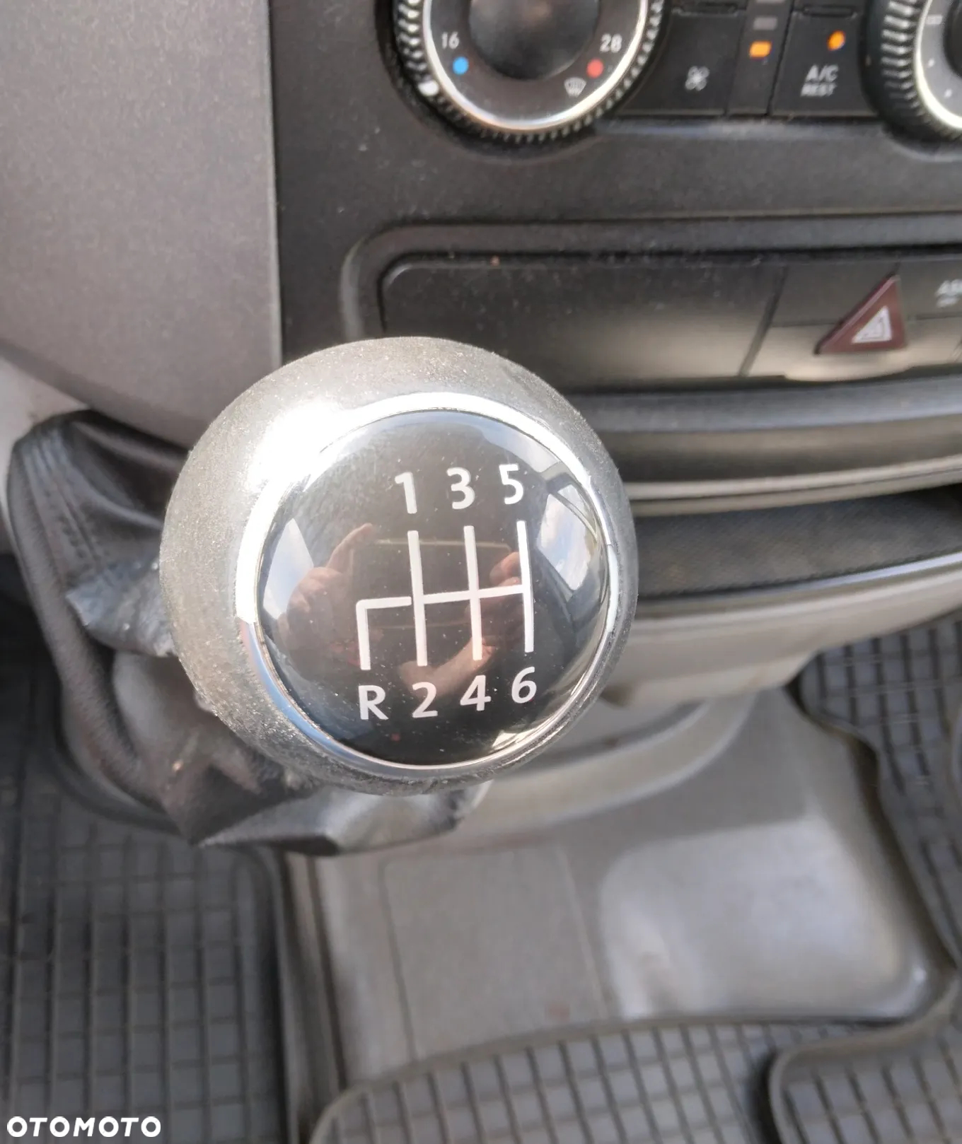 Volkswagen Crafter - 16