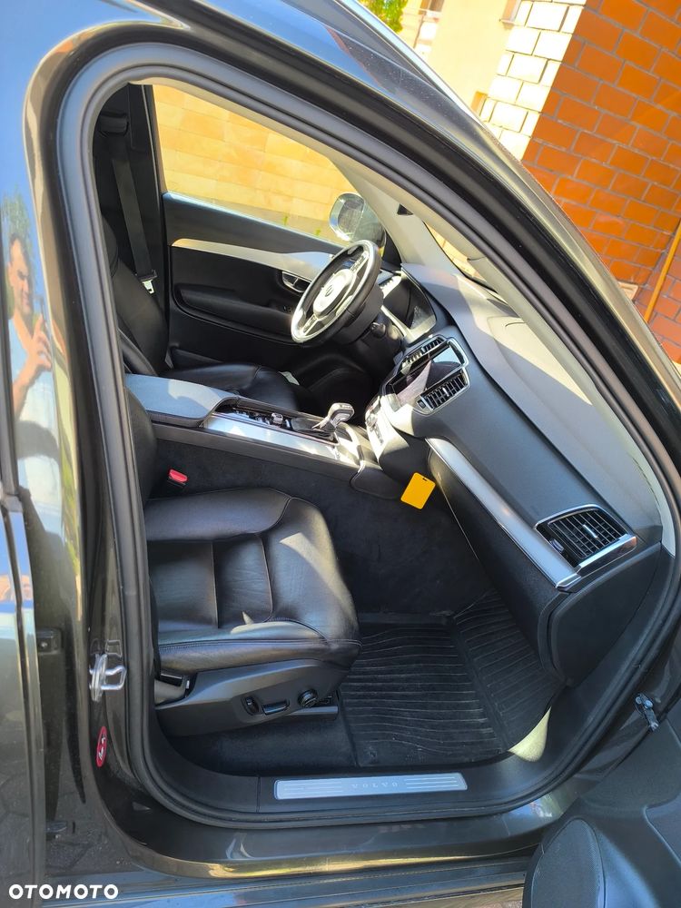 Volvo XC 90 T5 AWD Momentum 7os - 14